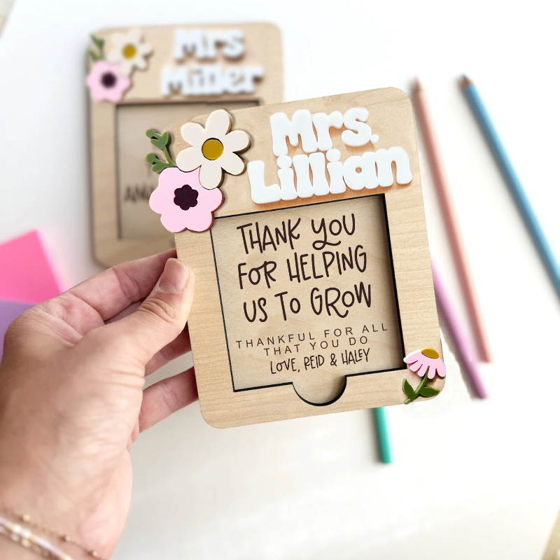 Personalized Teacher Flower Post-it Note Holder for Teacher Appreciation Gift, End Of School Year Gift